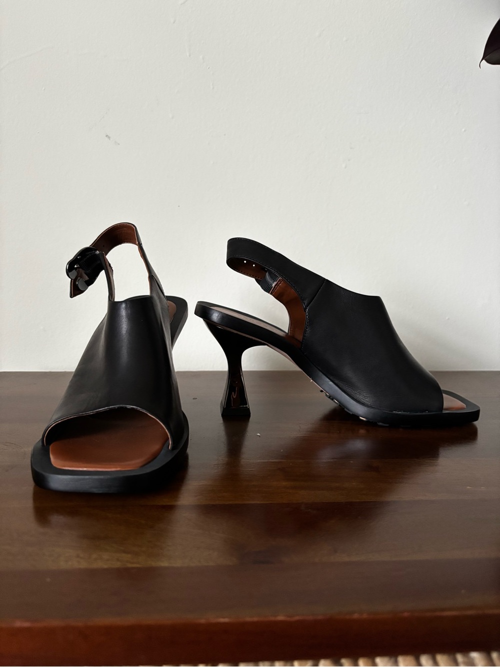 AEROSOLES Black Leather Open-Toe Slingback Heels